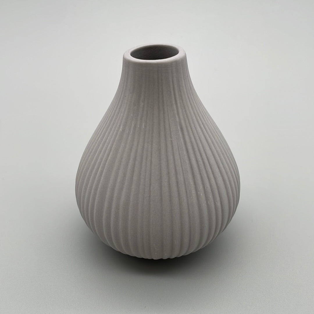 Minivase Pastell aus Steingut | Vase klein grau von Wimpelberg