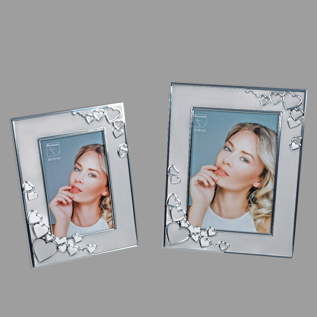 Fotorahmen Weiß-Silber mit Herzen – 10x15cm und 13x18cm aus Aluminium