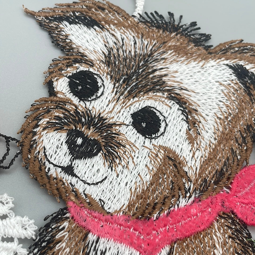 Fensterbild Hund mit pinkem Halsband | Fensterdeko von Wimpelberg