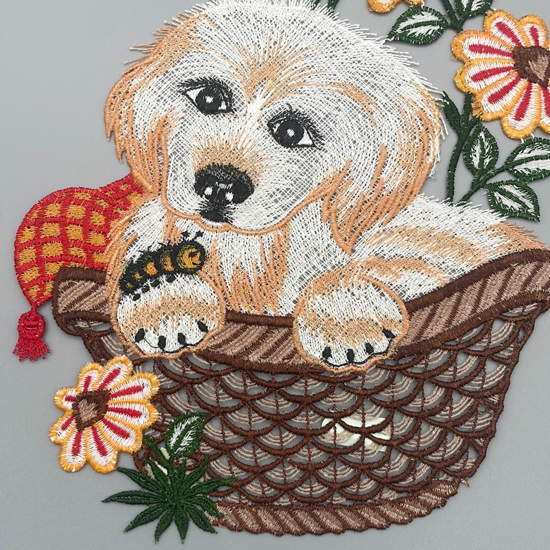 Fensterbild Hund im Korb | Fensterdekoration von Wimpelberg