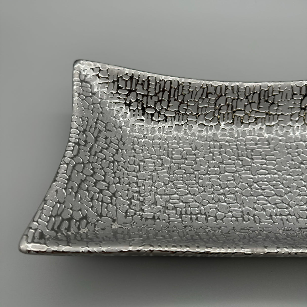 Stilvolle Grau-Silber Deko-Schale: Matte Keramik, Glänzende Struktur, Filz-Sticker von Wimpelberg