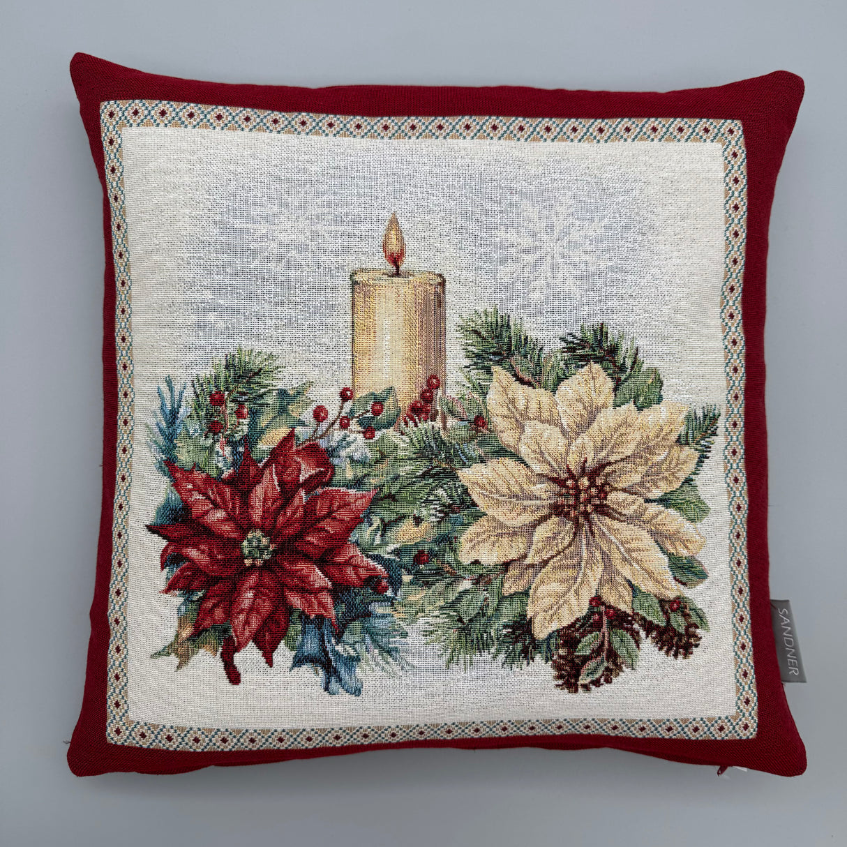 Weihnachten Kissenhülle "Kerzenschimmer" 45x45 cm – Gobelin, Made in Germany von Wimpelberg
