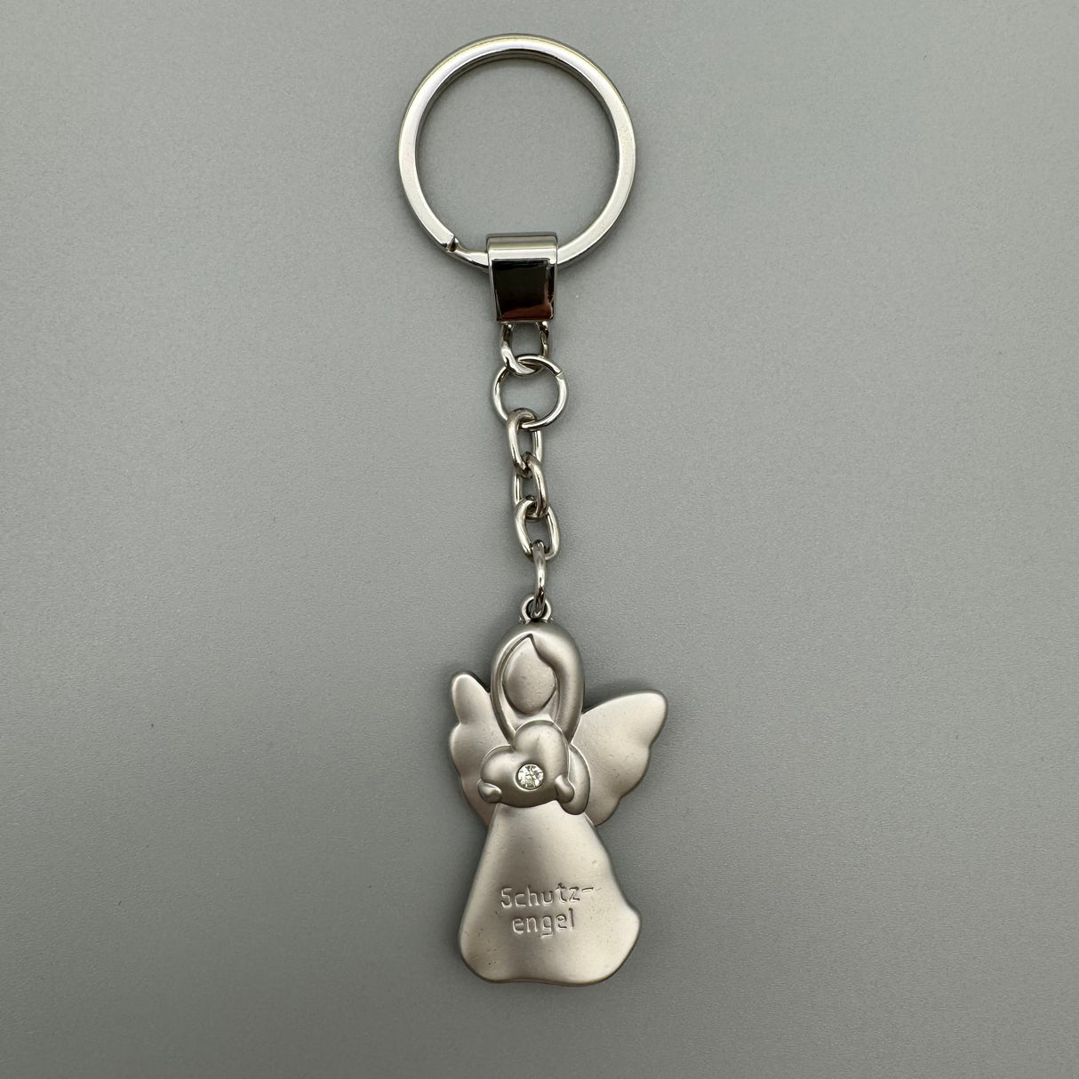 Schlüsselanhänger Schutzengel aus Zink mit Gravur und Strass von Wimpelberg