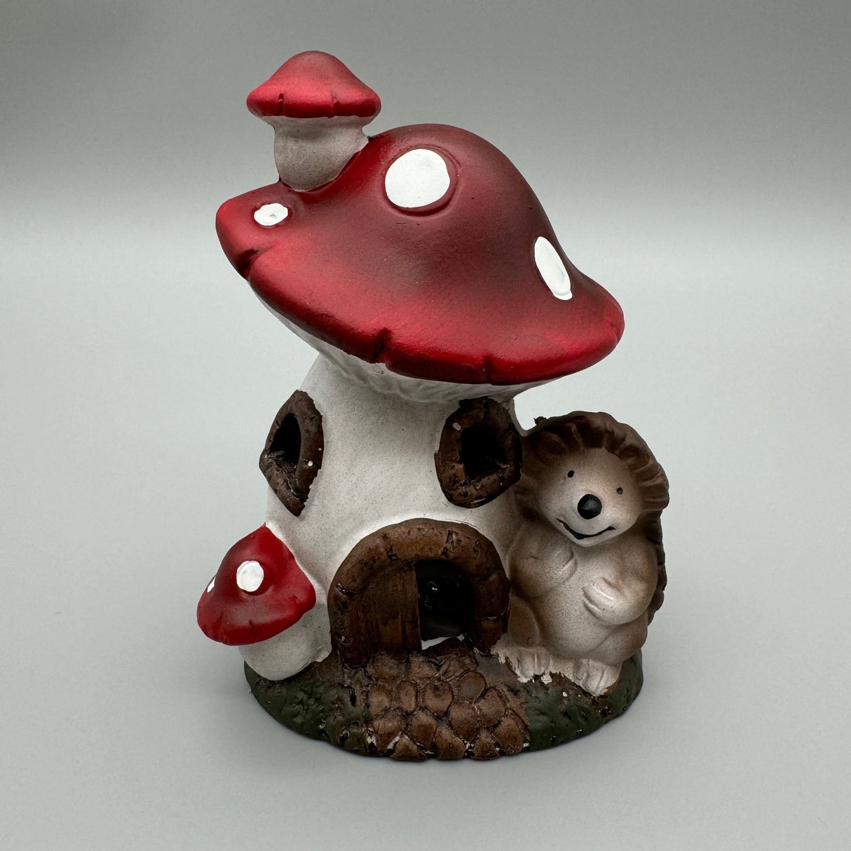 Pilzhaus mit LED-Licht und Timer – handbemalt aus Terracotta (13x17 cm) | Herbstdeko rotes Dach von Wimpelberg