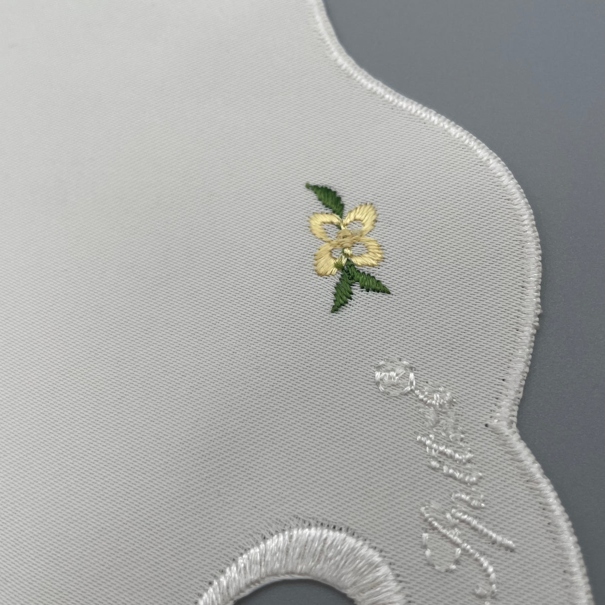 Osterdecke 26cm rund Küken | Osterdeko von Wimpelberg