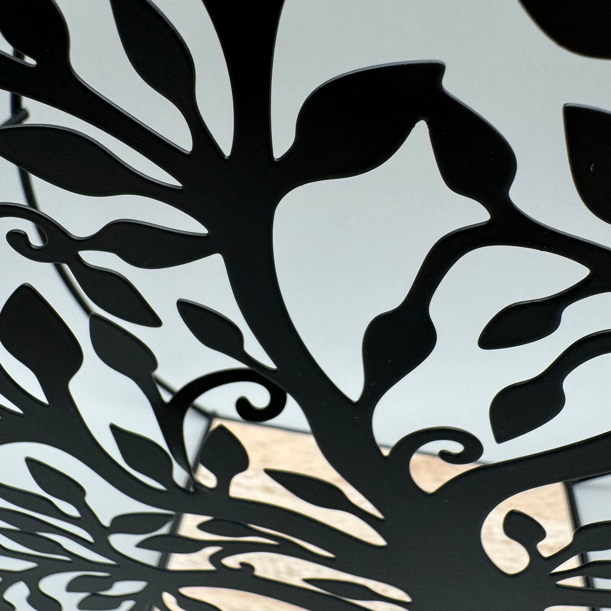 2tlg. Deko-Set: Rund + Baum zum Hängen – Mattes, schwarzes Metall mit Holz von Wimpelberg