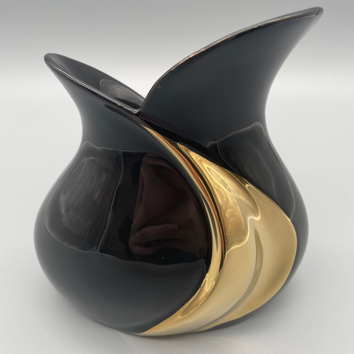Vase aus Keramik - schwarz-gold von Wimpelberg