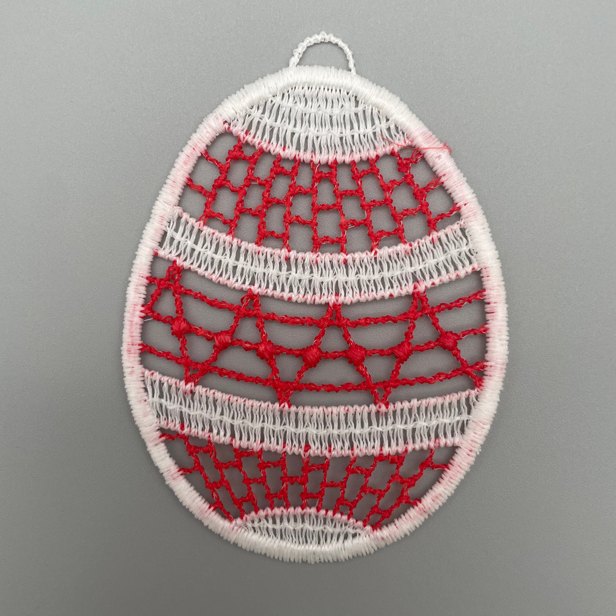 Plauener Spitze Fensterbild Ostern Osterei von Wimpelberg