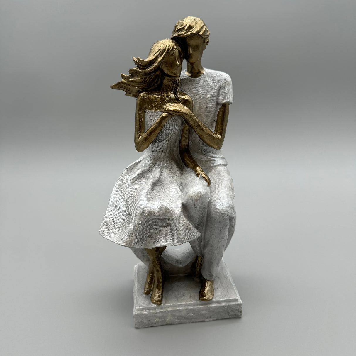 Kunststeinfigur: Paar auf Herz, 14x28 cm, Gold-Metallic, Handgefertigt von Wimpelberg