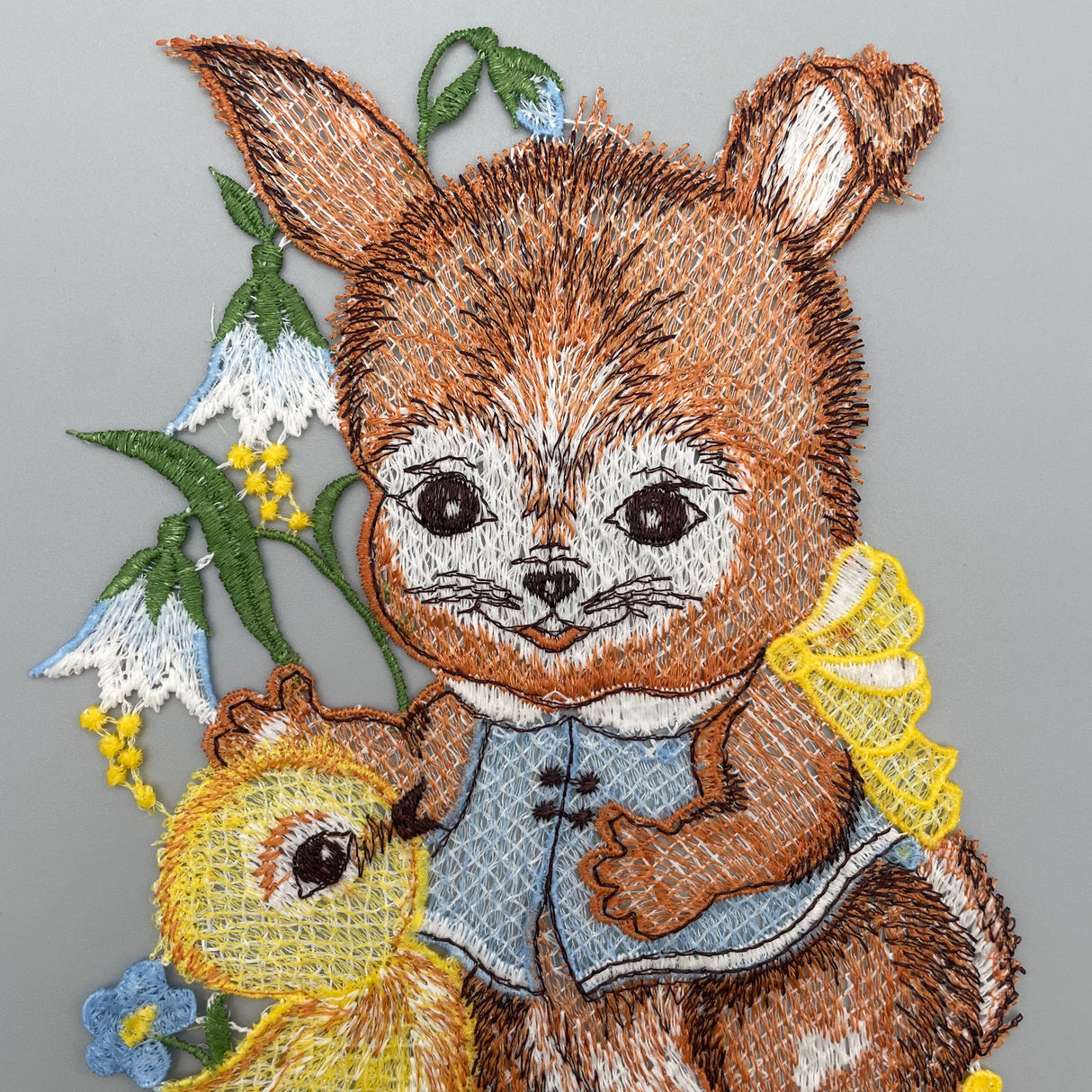 Plauener Spitze Fensterbild Ostern Hase mit Küken von Wimpelberg