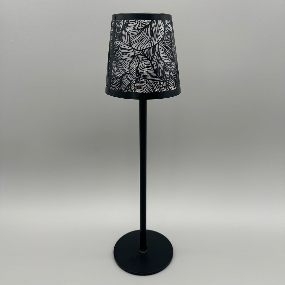 LED Outdoor-Lampe 11x38cm Schwarz: Dimmbar, Touch Sensor, Aufladekabel von Wimpelberg