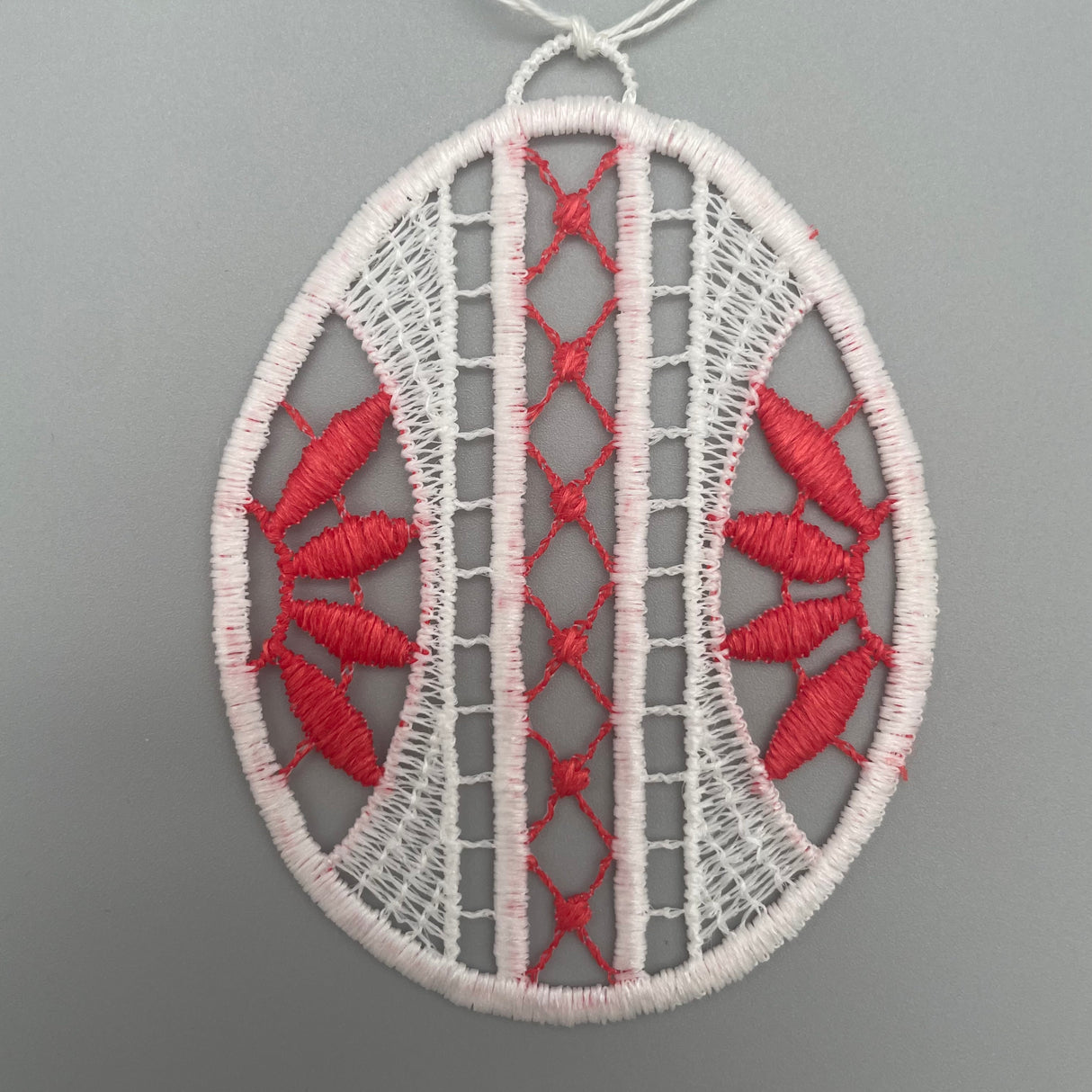 Plauener Spitze Fensterbild Ostern Osterei von Wimpelberg