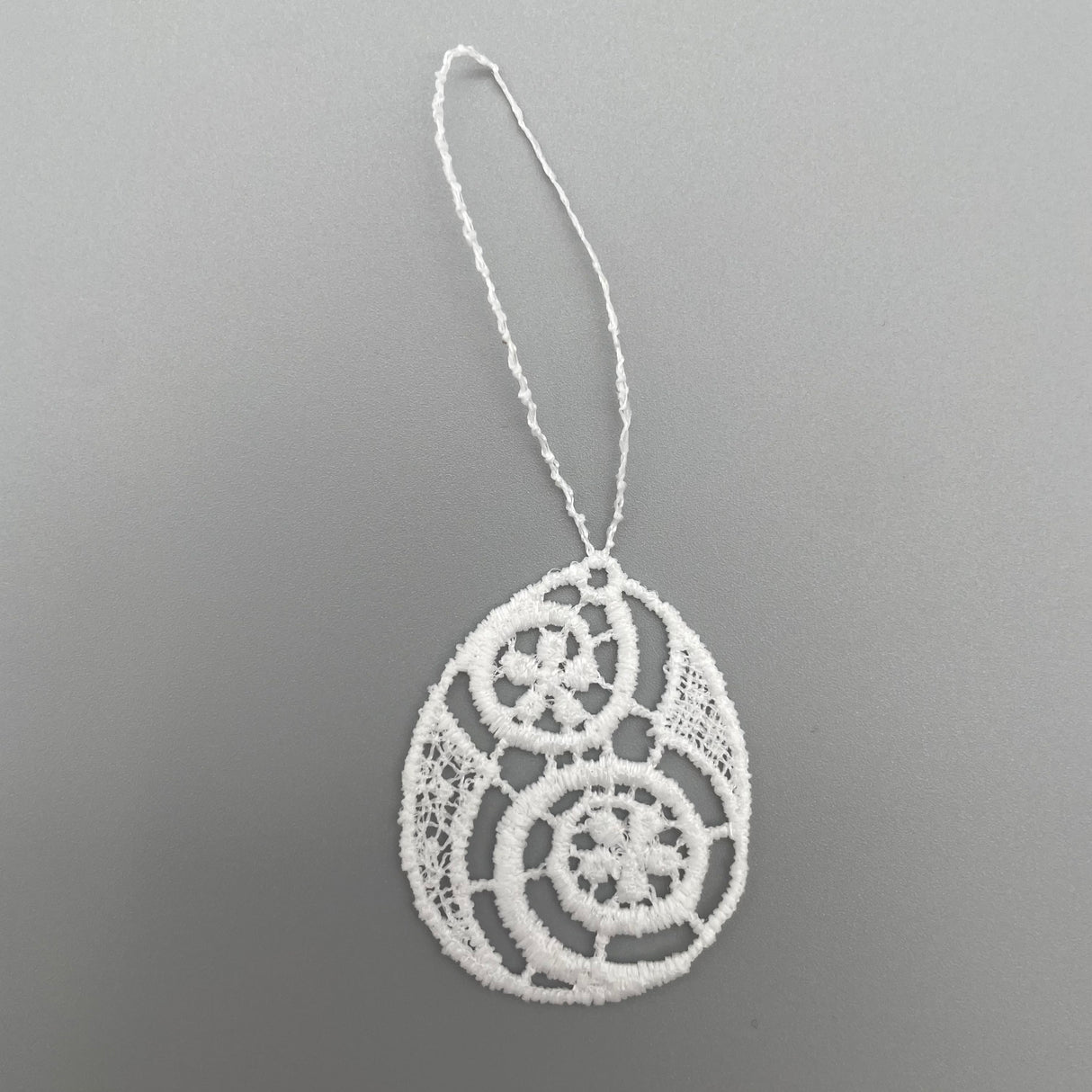 Plauener Spitze Fensterbild Ostern Osterei klein von Wimpelberg