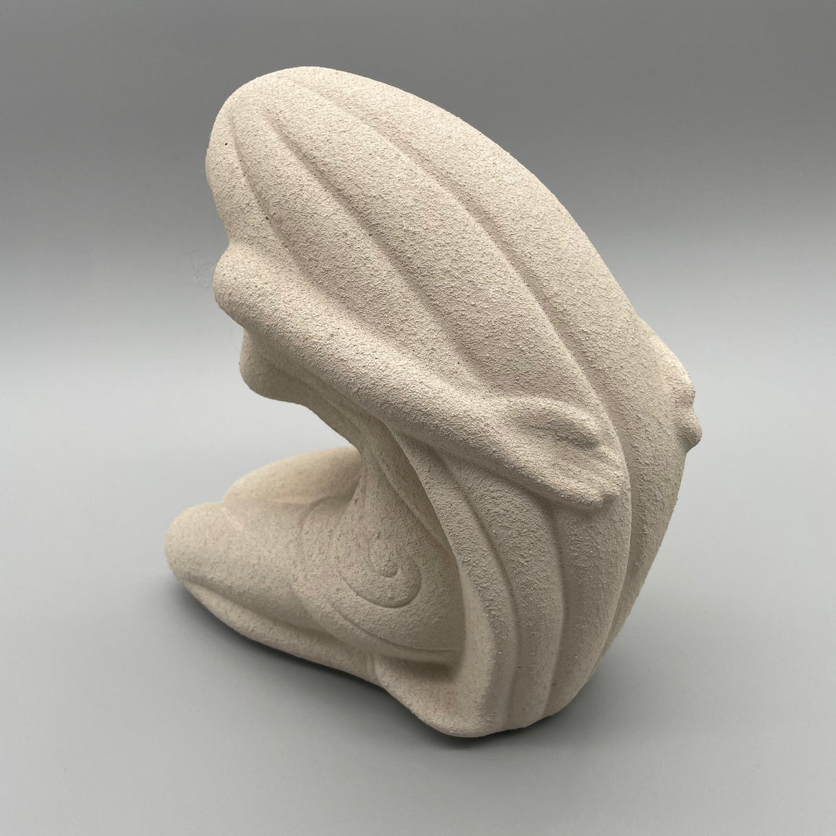 Figur "Frau auf Knie" von Wimpelberg