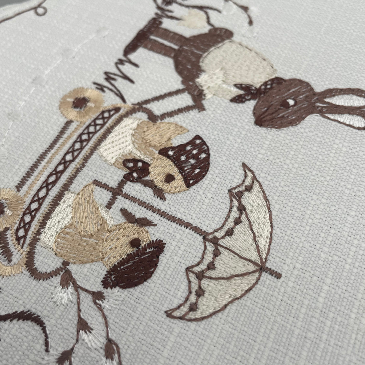 Läufer Osterhase mit Kinderwagen | Osterläufer von Wimpelberg