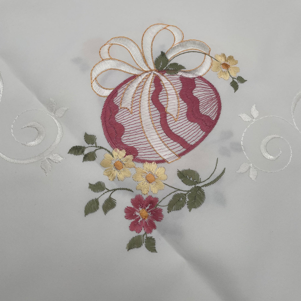 Osterdecke 85x85cm Ostereier | Tischdeko von Wimpelberg