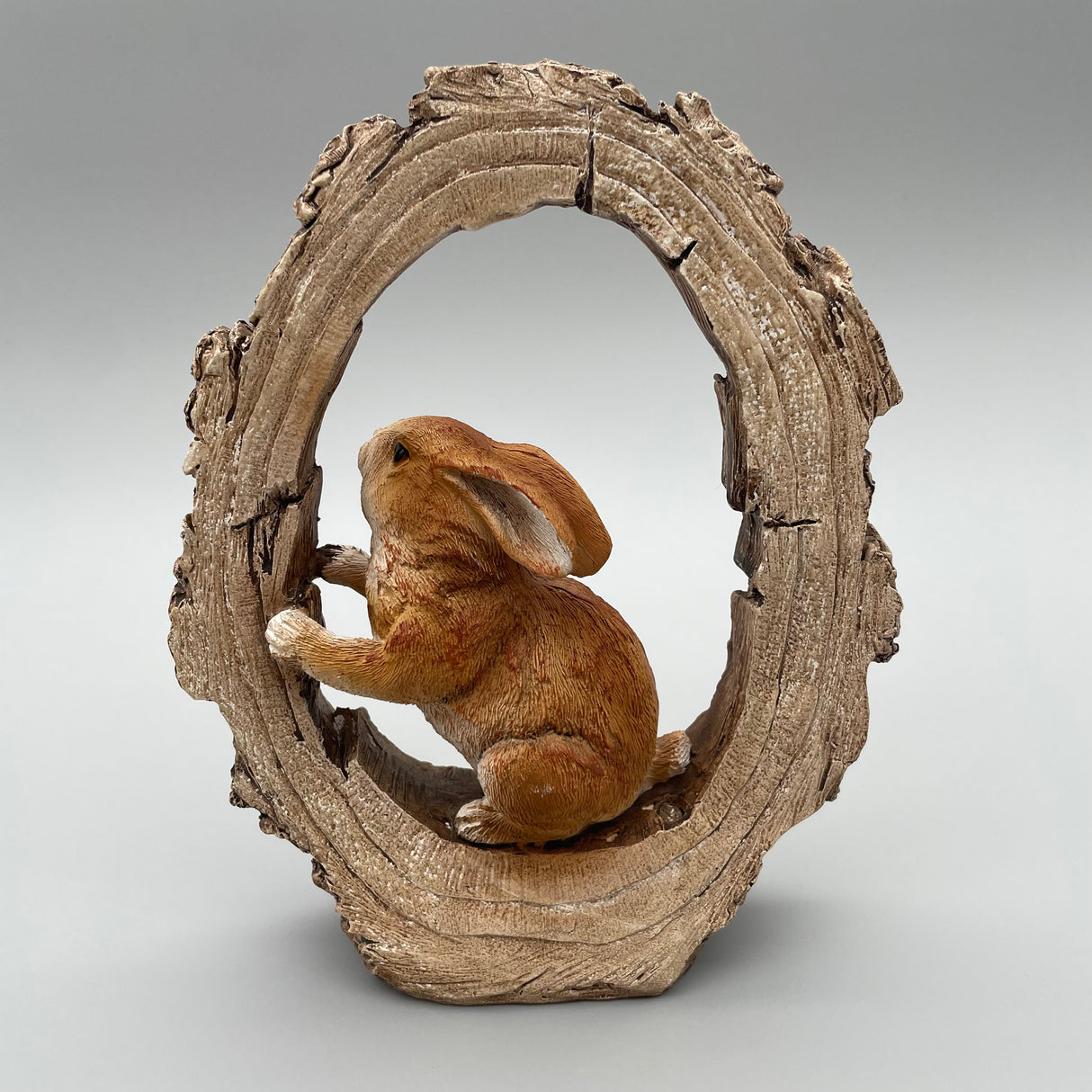 Dekoobjekt Ostern Hase im Holzring | Deko für Ostern von Wimpelberg