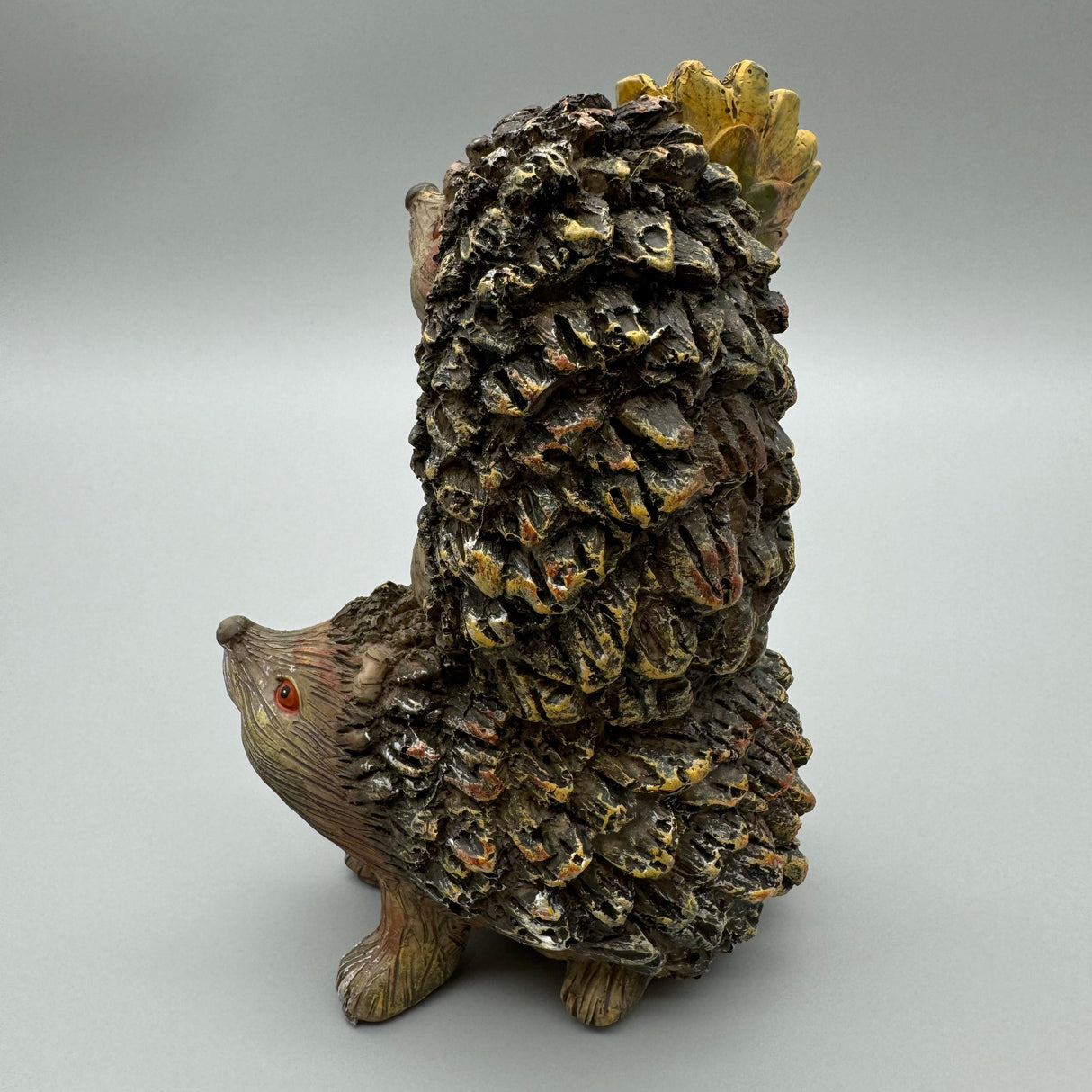 Igelpaar mit Sonnenblume 18 cm – Handgefertigte Deko aus Kunststein | Herbstdeko von Wimpelberg