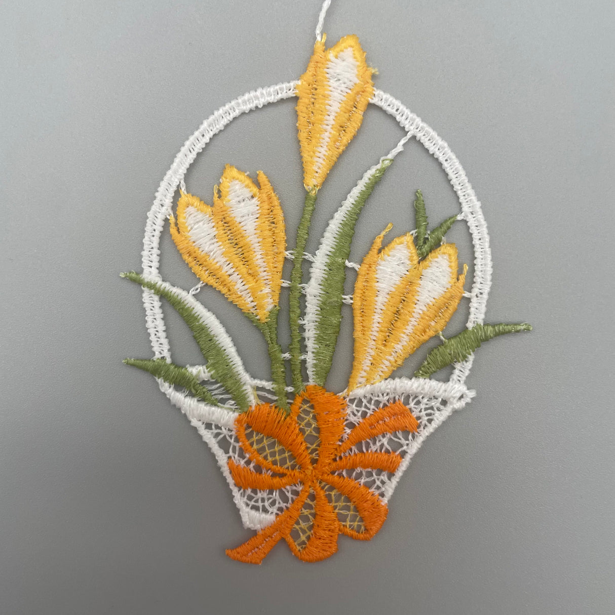 Plauener Spitze Fensterbild Ostern Blume von Wimpelberg