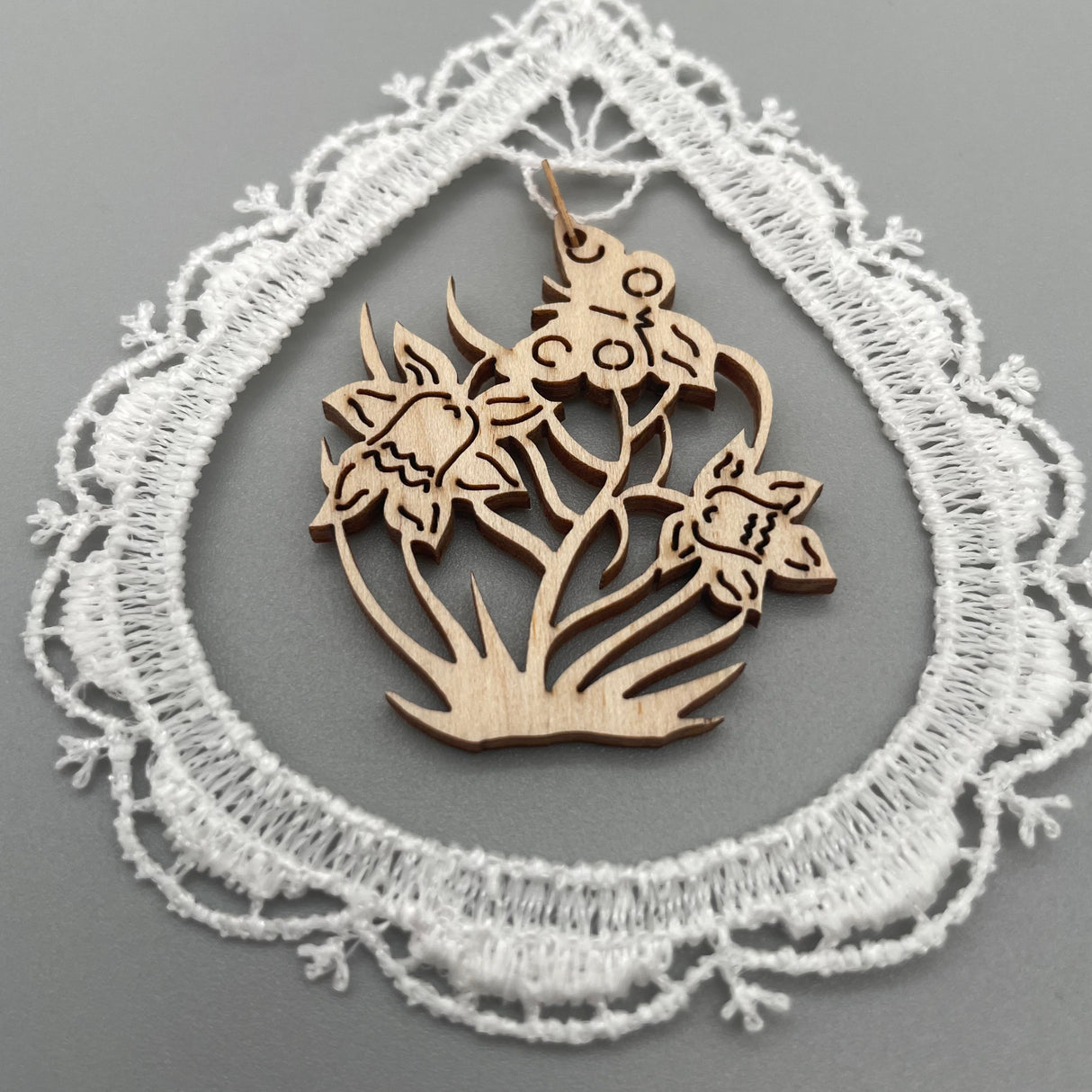 Plauener Spitze Fensterbild Ostern Schmetterling von Wimpelberg