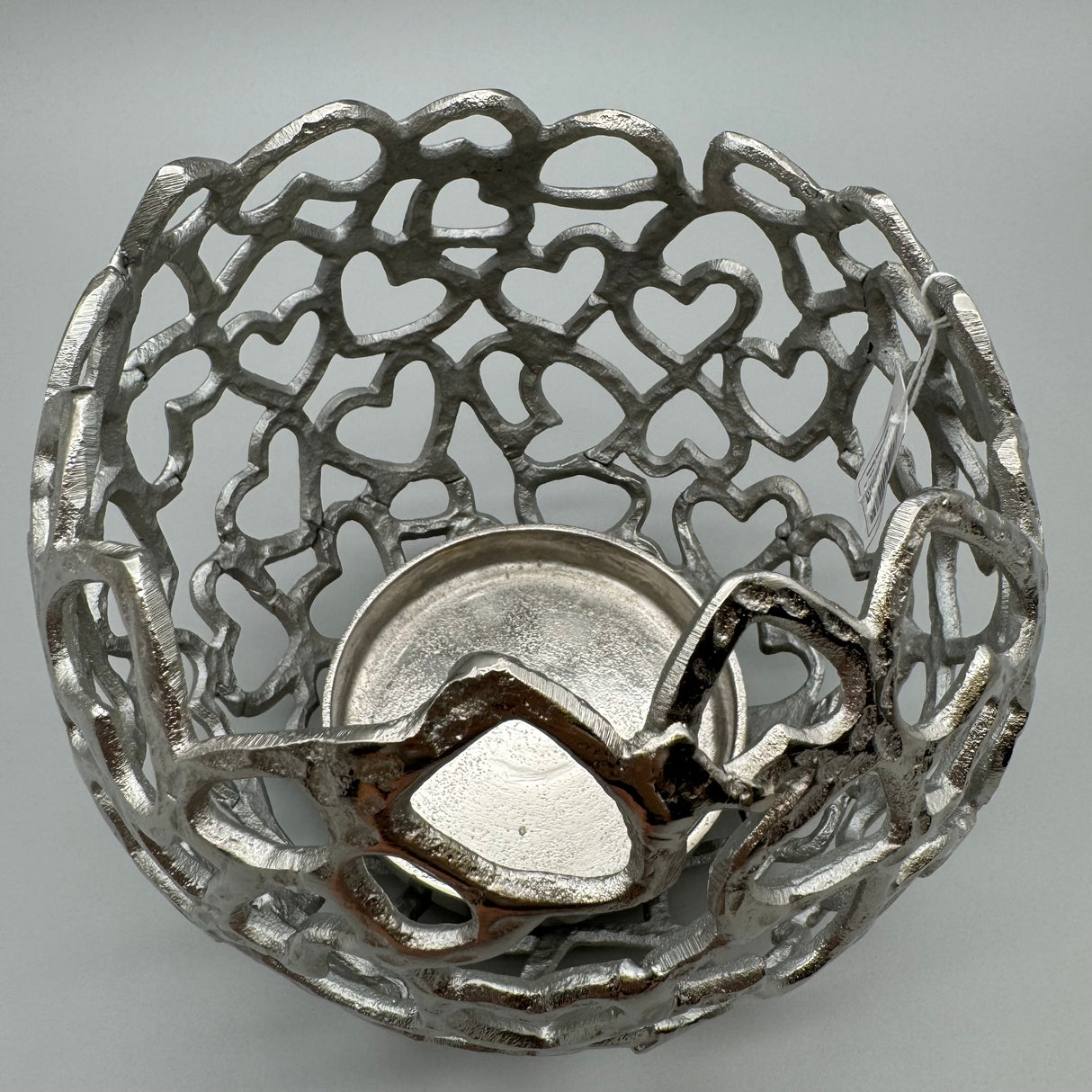 Formano Windlicht Kugel mit Herz-Durchbruch – Mattes Silber-Aluminium | Deko Windlicht von Wimpelberg