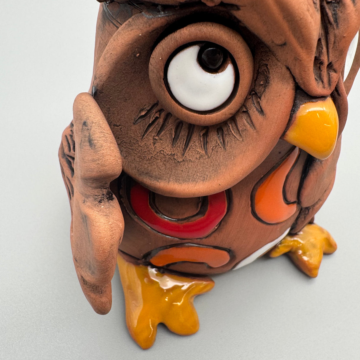 Deko Eule aus Keramik 13x10 cm – Winterliche Dekofigur von Wimpelberg