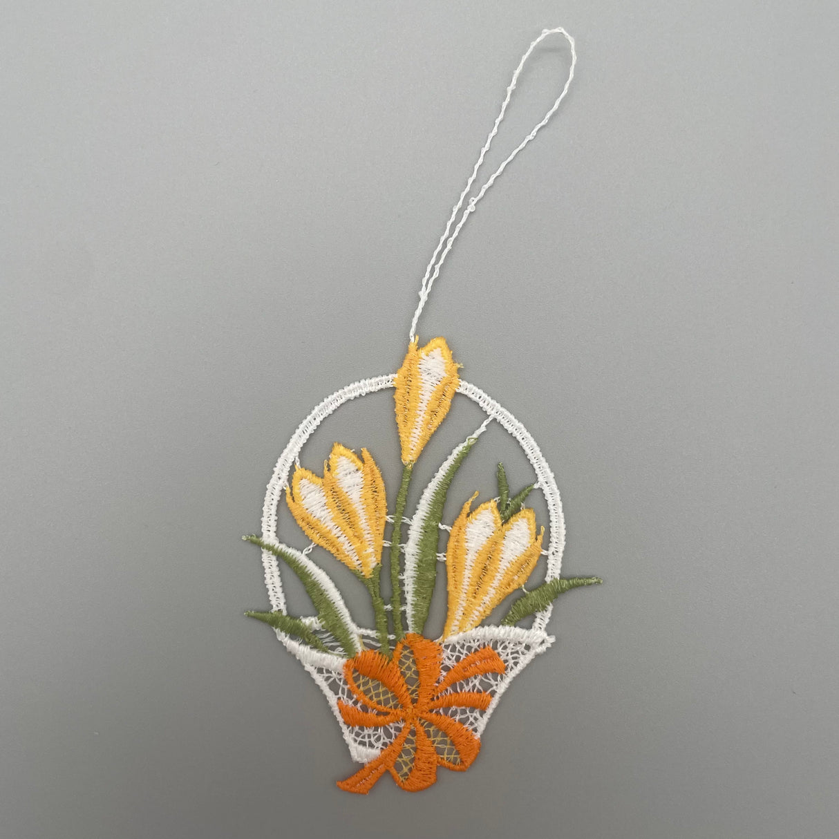 Plauener Spitze Fensterbild Ostern Blume von Wimpelberg