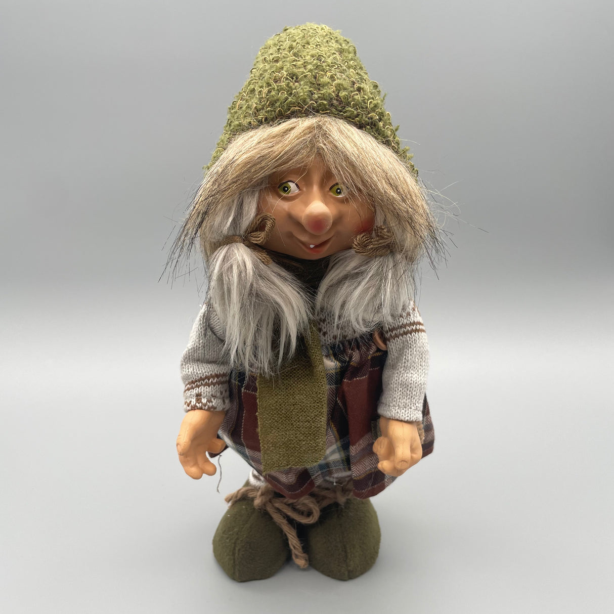 Deko Weihnachten - Wichtel Frau und Wichtel Mann Deko Grün Rock von Wimpelberg