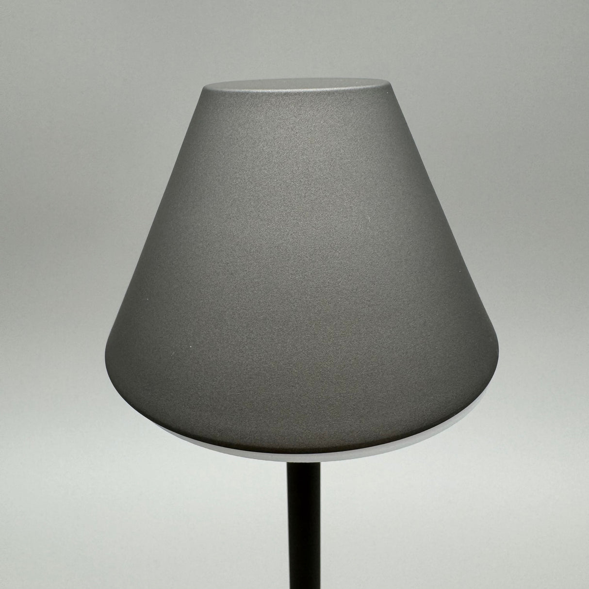 LED-Lampe rund 26cm Touch - Grau | LED Deko Lampe | Schirmdesign von Wimpelberg