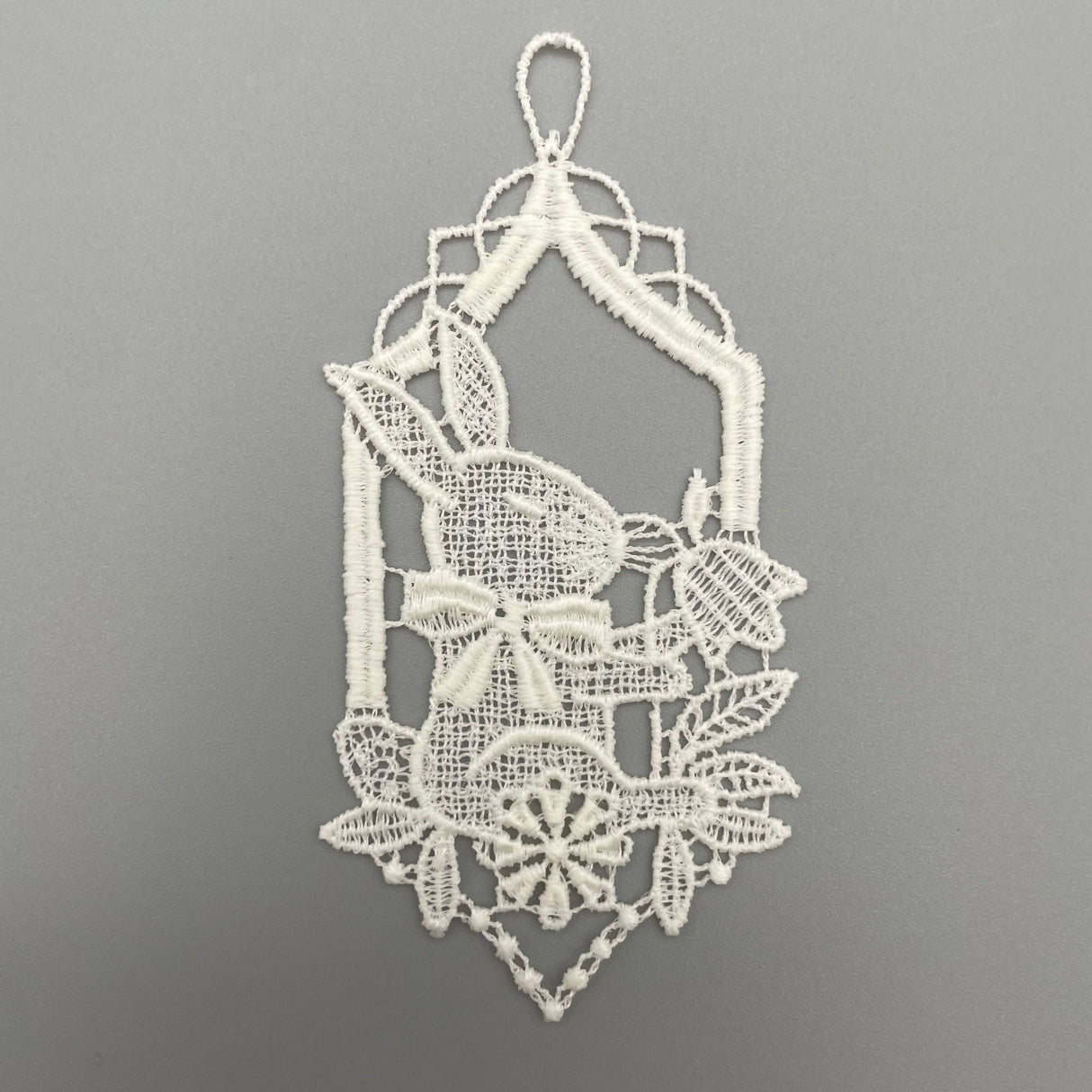 Plauener Spitze Fensterbild Ostern Osterhase beige von Wimpelberg