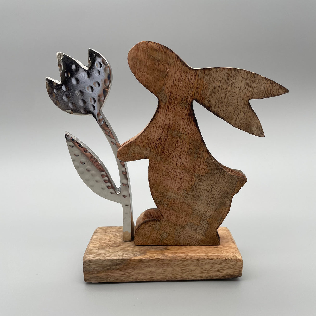 Formano Holzhasen Deko mit Blume aus Alu Mango Holz 20x17cm von Wimpelberg
