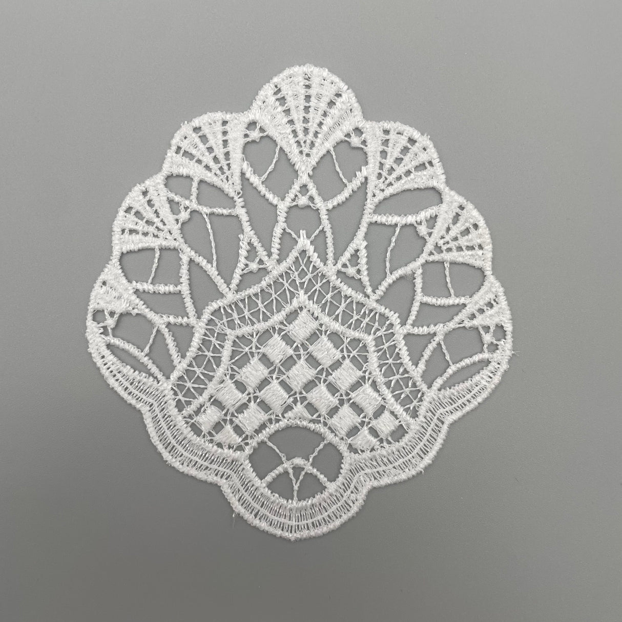 Glasuntersetzer Plauener Spitze Wittenberg beige von Wimpelberg