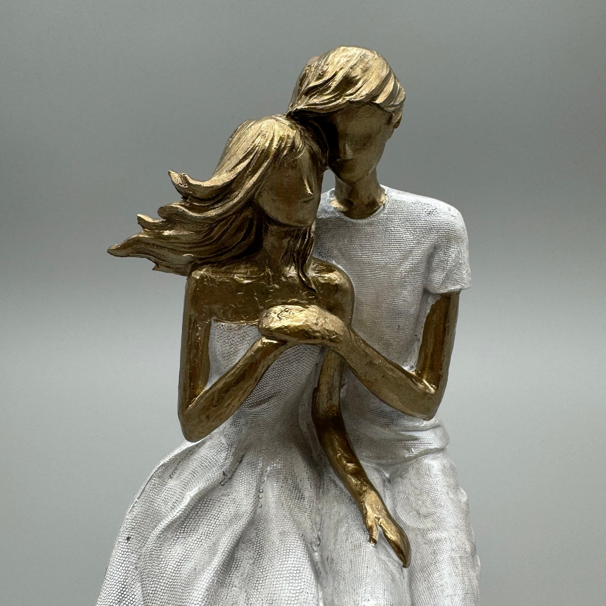 Kunststeinfigur: Paar auf Herz, 14x28 cm, Gold-Metallic, Handgefertigt von Wimpelberg