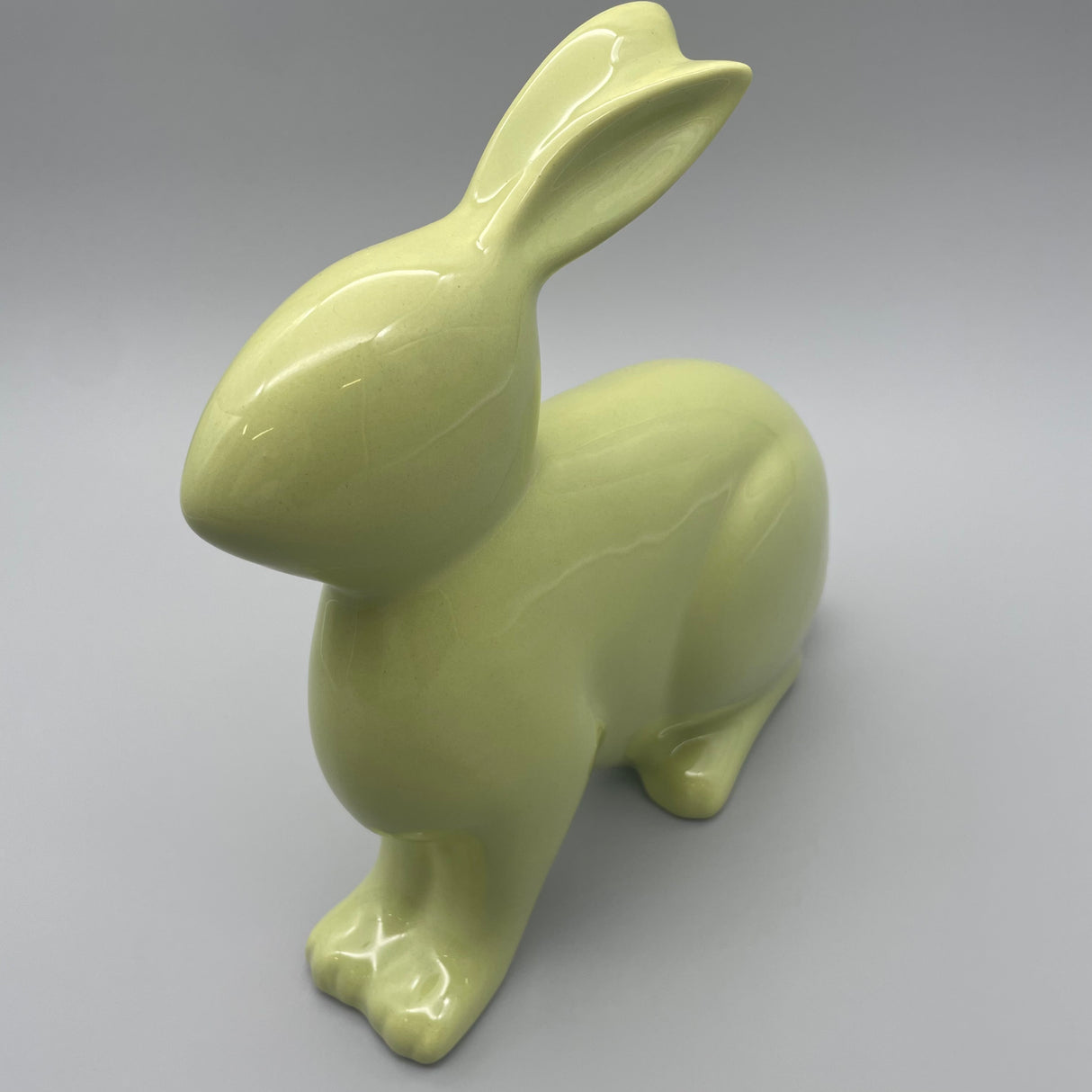 Deko Osterhase aus Keramik grün | Oster Deko von Wimpelberg
