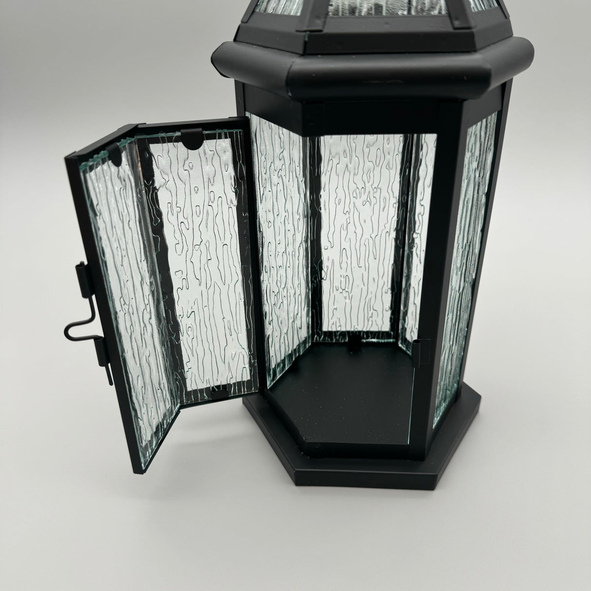 Laterne aus mattem, schwarzem Metall – 14x30cm und 17x38cm von Wimpelberg