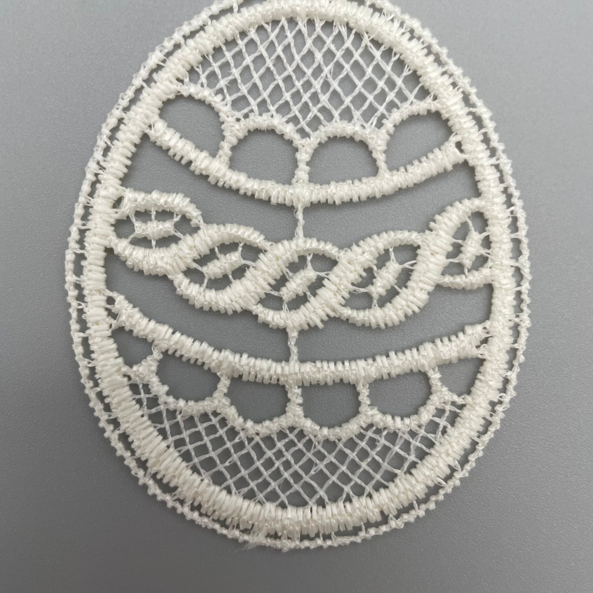 Plauener Spitze Fensterbild Ostern Osterei von Wimpelberg