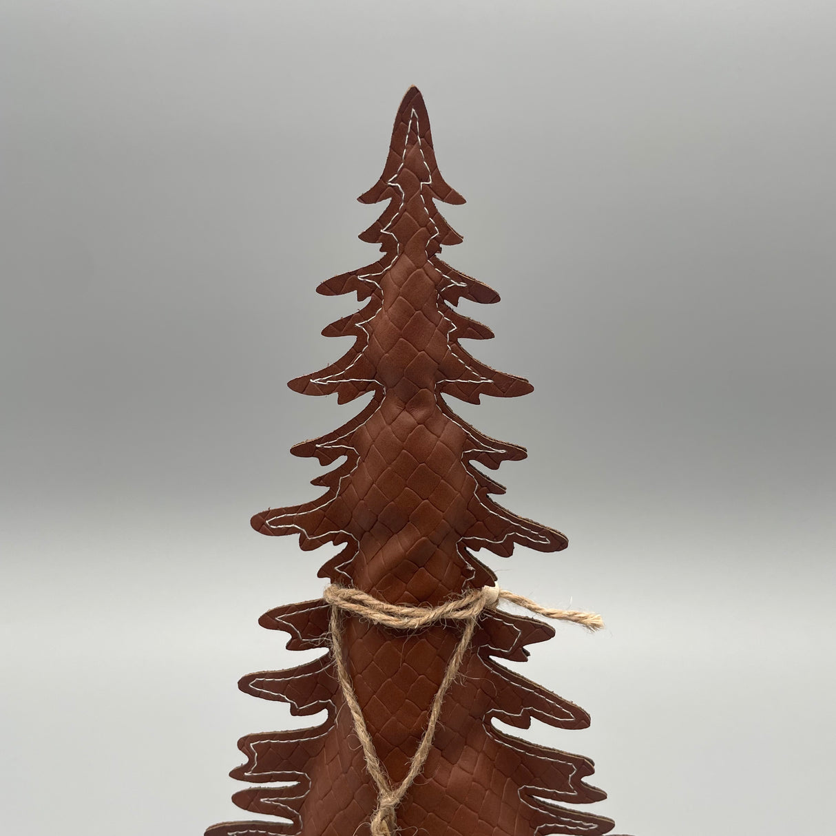 Deko-Baum im Leder-Look – Winterdeko Baum Leder Deko von Wimpelberg