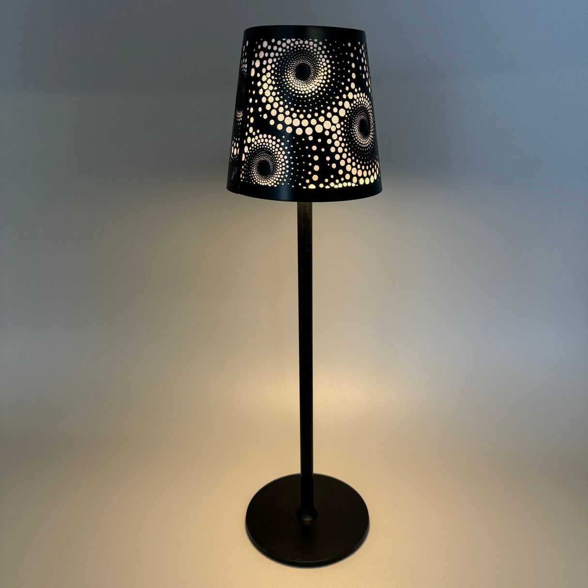 LED-Lampe rund 38cm Touch Kreise | LED Lampe Deko | Schirm mit Design von Wimpelberg