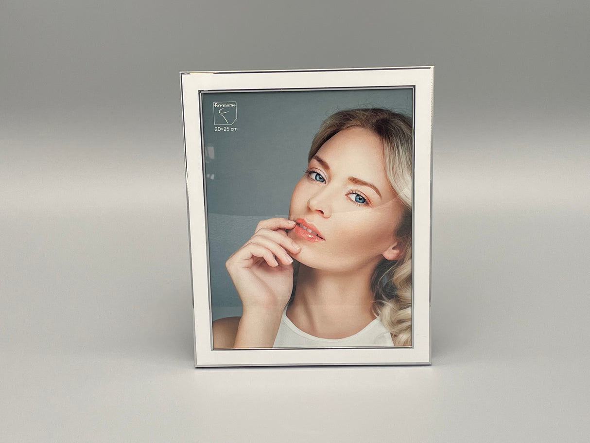 Moderner Fotorahmen 25x20 cm – Zeitgenössische Eleganz von Wimpelberg
