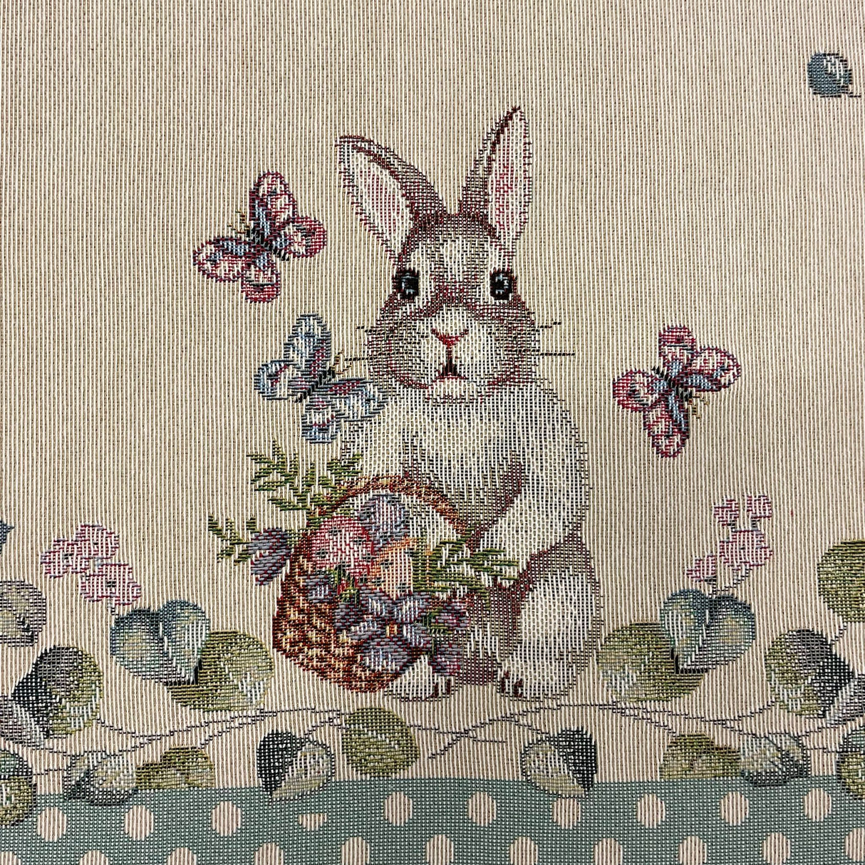 Decke Hase Blumen und Tasse mit schmalem Saum Gobelin Hase grün | Tischdecke Ostern von Wimpelberg