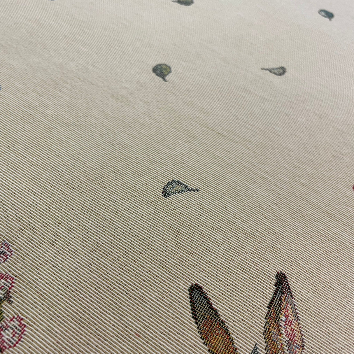 Decke Hase Blumen und Tasse mit schmalem Saum Gobelin Hase grün | Tischdecke Ostern von Wimpelberg