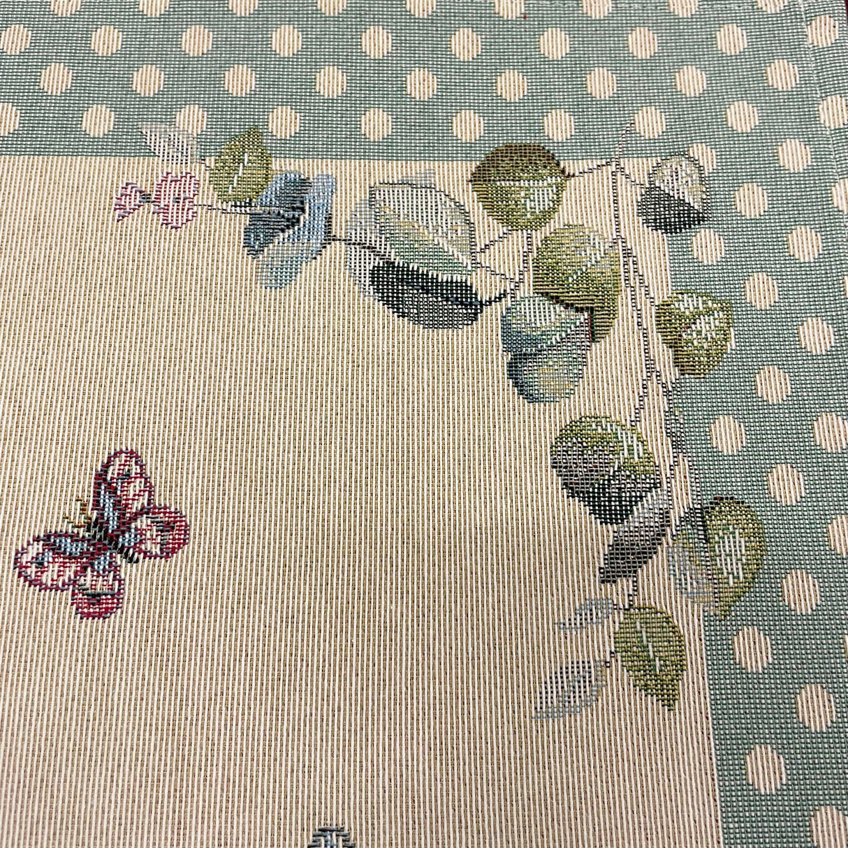 Decke Hase Blumen und Tasse mit schmalem Saum Gobelin Hase grün | Tischdecke Ostern von Wimpelberg