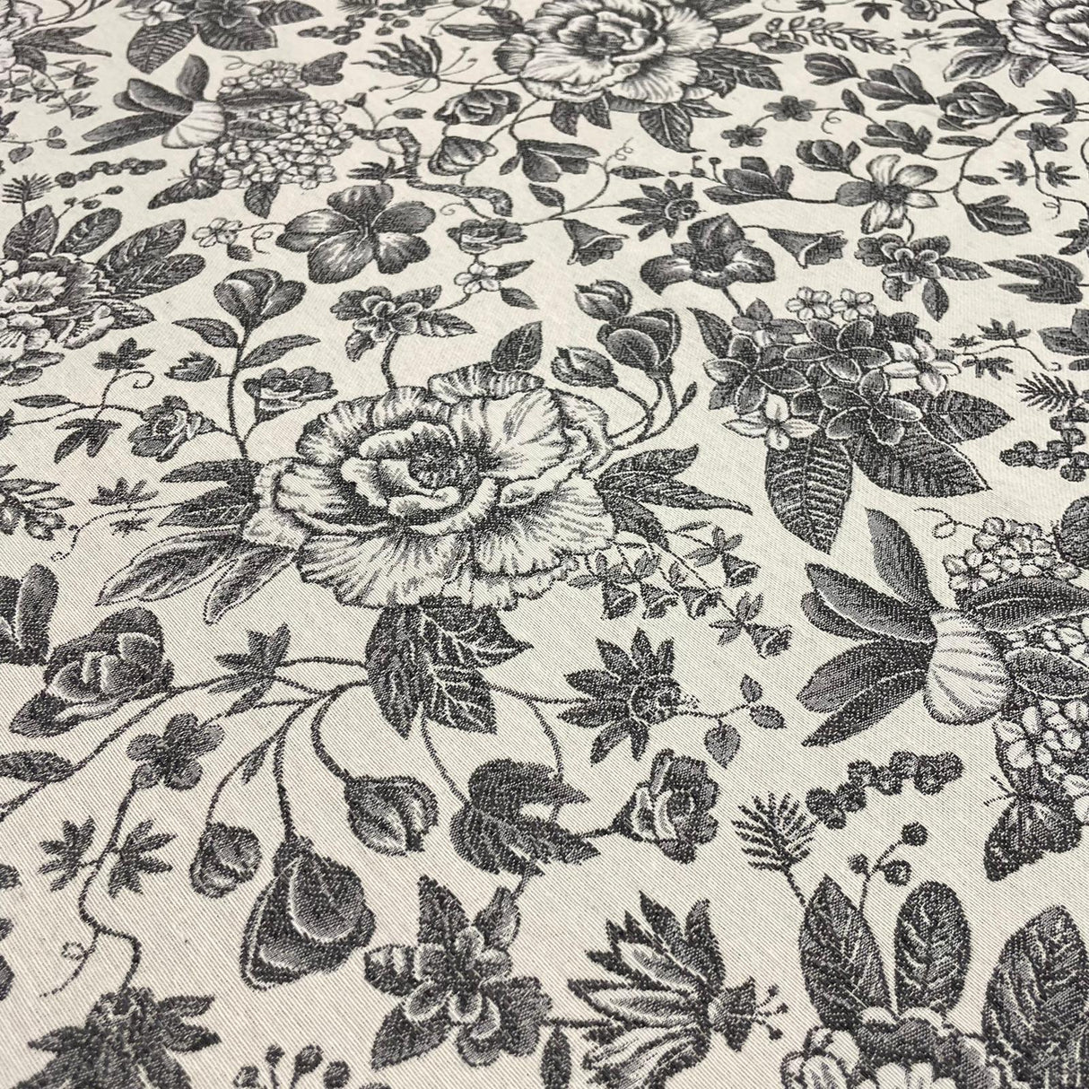 Decke Gobelin "jara dunkelgrau" 100x100cm mit schmalem Saum Gobelin | Tischdecke von Wimpelberg