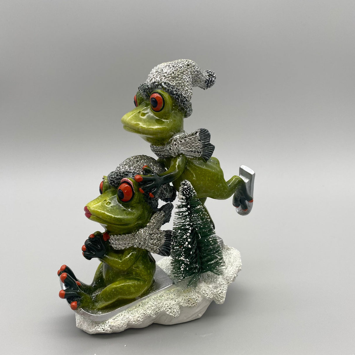 Deko Winterfrosch Paar mit Mütze & Schal | Deko Winter Frosch von Wimpelberg