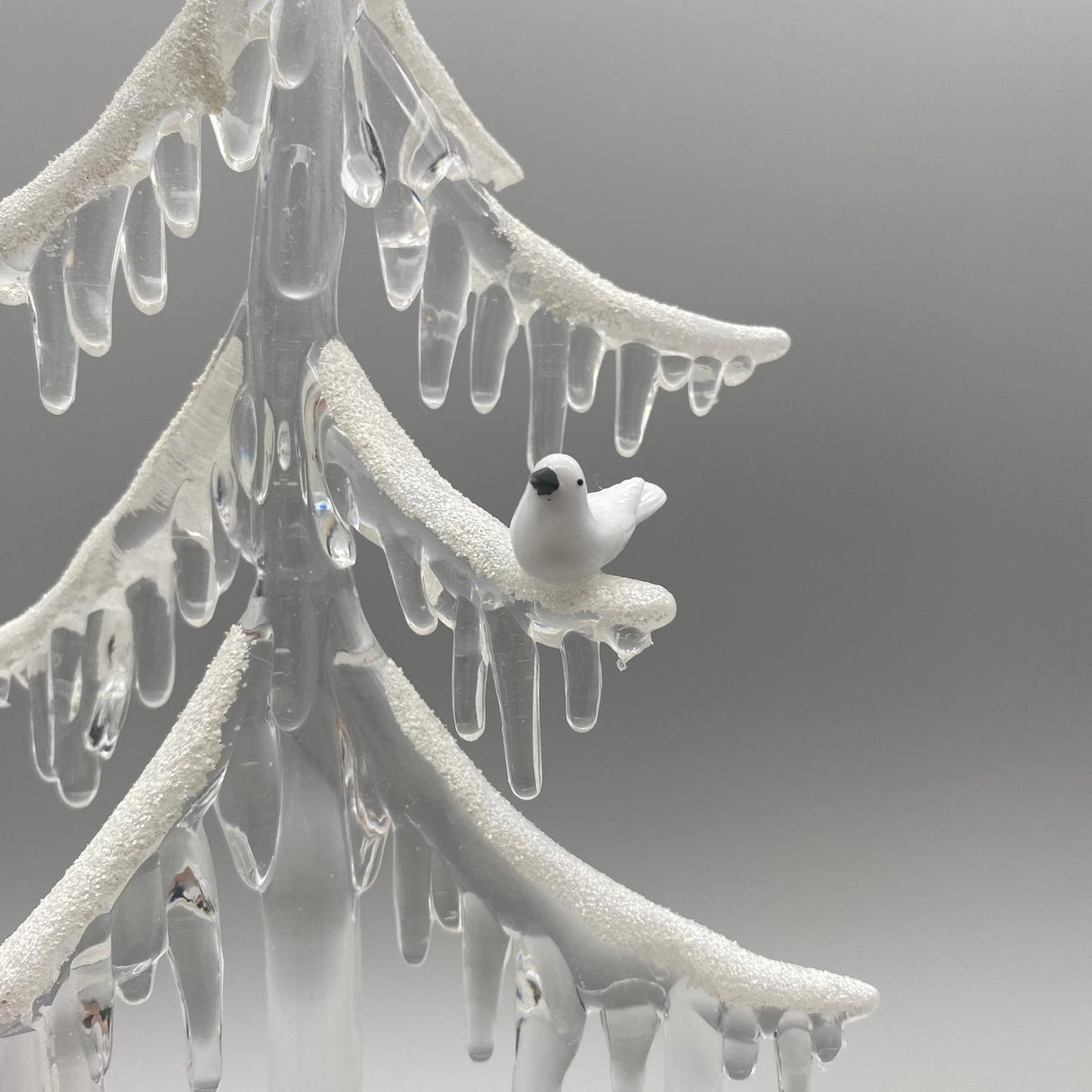 Deko Baum mit Vogel und Schnee-Dekor Acryl mit Licht | Winterdeko von Wimpelberg