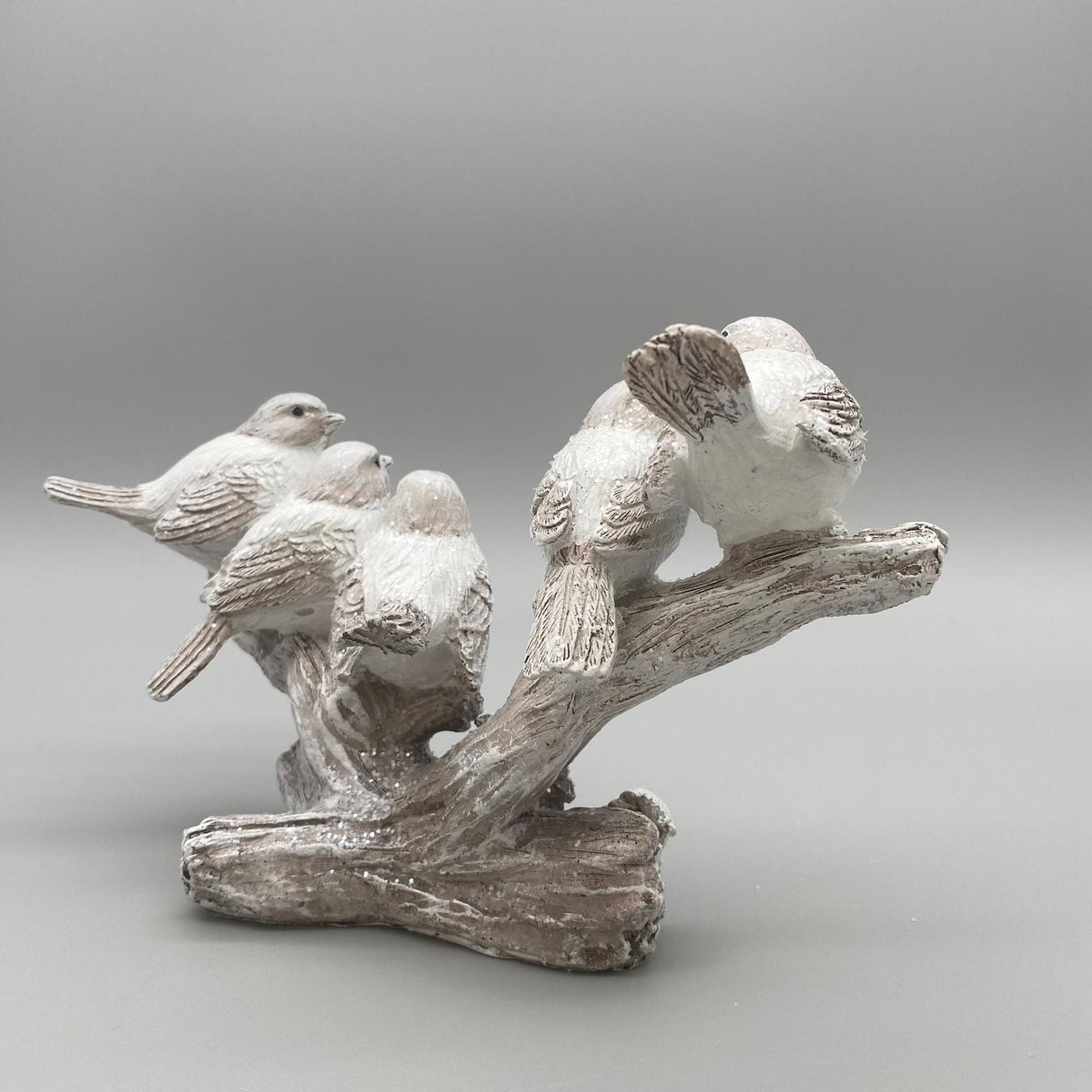 Deko Vogelgruppe auf Ast | handbemaltem Kunststein | Dekofigur Winter von Wimpelberg