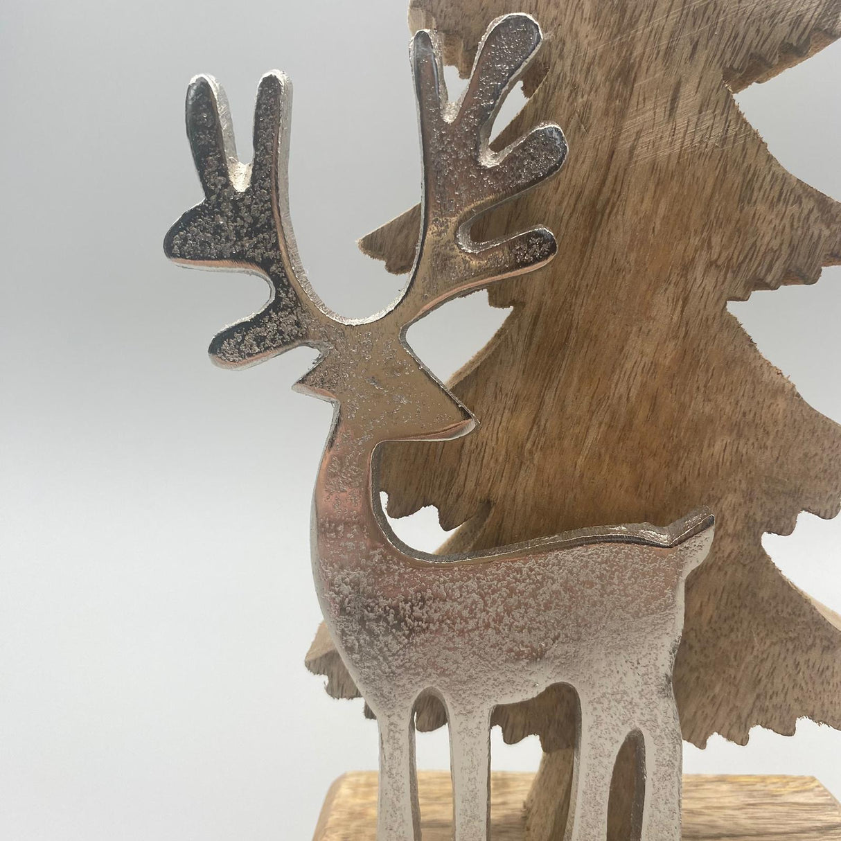Deko Baum + Hirsch Winter – 26x16 cm, Mango-Holz | Winter Dekoobjekt von Wimpelberg