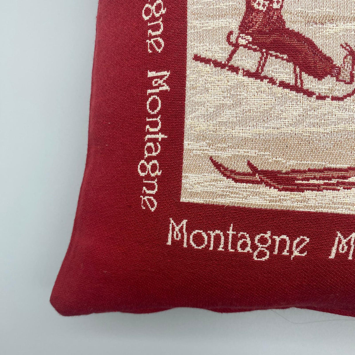 Kissenhülle Winter 45x45cm Wintermärchen – Skimotiv | Kissenbezug Winter von Wimpelberg