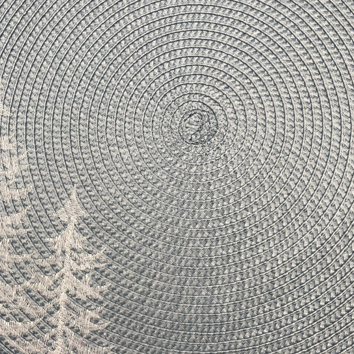 Tischset Tanne Silber und Winterliches – 38 cm | Winter Deckchen von Wimpelberg