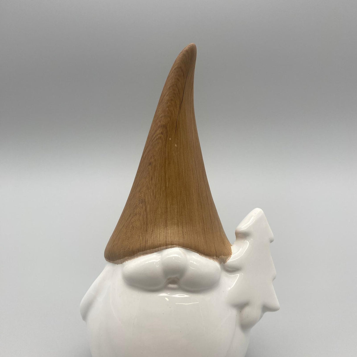 Deko-Zwerg aus Steingut mit Holzoptik-Mütze | Winter Dekofigur von Wimpelberg